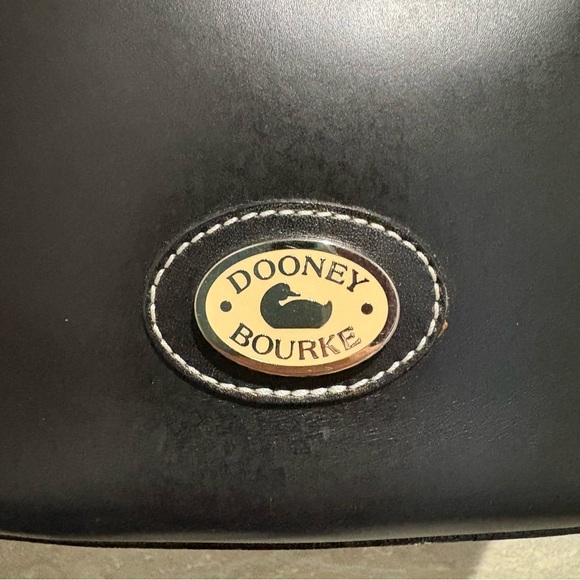 Dooney & Bourke Black Bucket Handbag - Picture 4 of 10